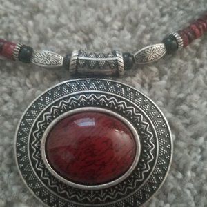 NECKLACE BEADED WITH BACK CLASP - RED STONE WITH NICKEL & BLACK COLORED ACCENTS